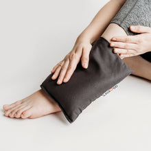 Load image into Gallery viewer, Lavayoo Medium | 4lb Lava Sand Filled, Weighted, Heating, & Cooling Pad